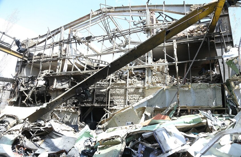 هجمات أمريكية إسرائيلية على محطة غاز ومنطقة سكنية في طهران (فيديو)