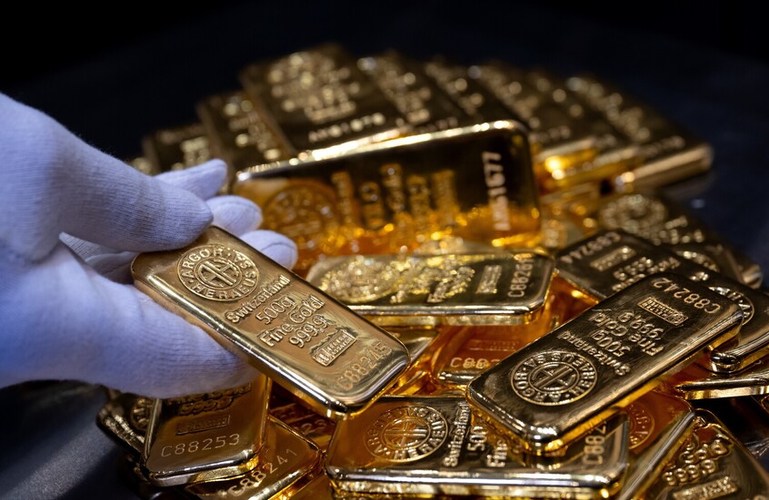 أسعار الذهب تحت الضغط مع تراجع توقعات خفض الفائدة