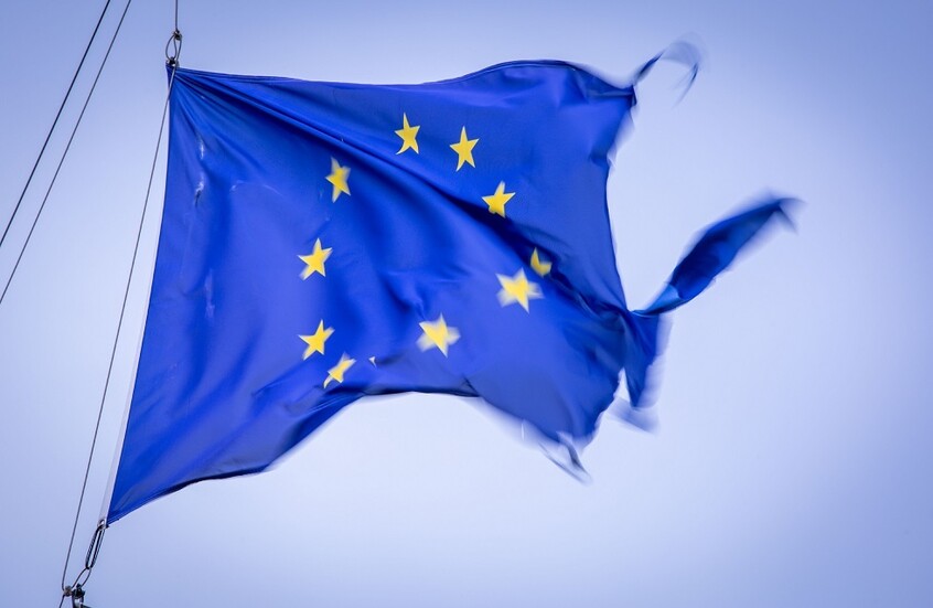 "فايننشال تايمز": المفوضية الأوروبية تحذر دول الاتحاد من أزمة في الميزانية