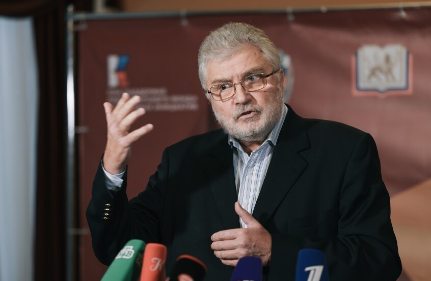 "جائزة دوستويفسكي".. رؤية روسية لجائزة أدبية عالمية جديدة