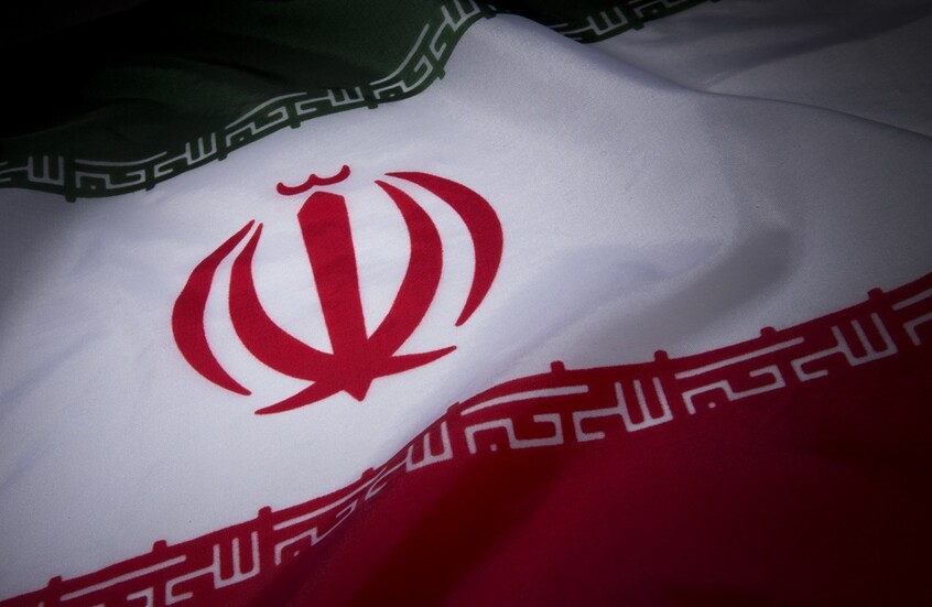 إيران تتوعد بمحاسبة كل من يساعد أمريكا على ارتكاب "جرائم حرب"