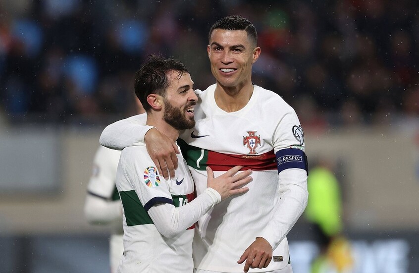 من بينها فريقان سعوديان.. وجهة البرتغالي برناردو سيلفا بعد إعلان رحيله عن مانشستر سيتي