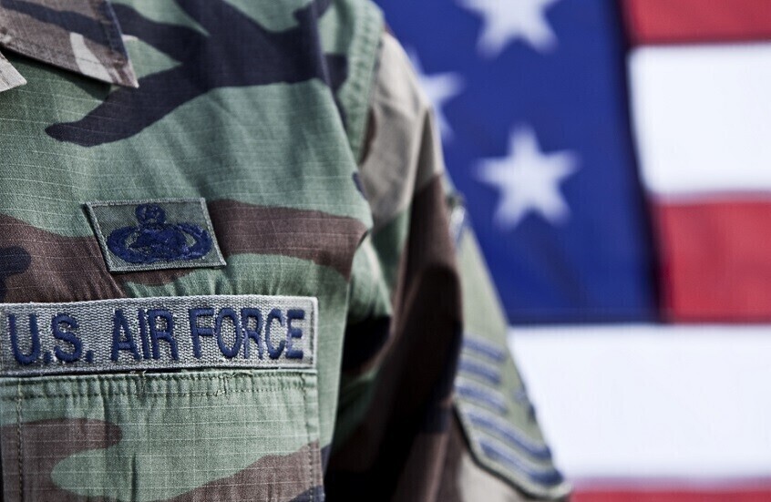 CBS: إصابة 15 عسكريا أمريكيا في هجوم بطائرة مسيرة إيرانية على قاعدة في الكويت