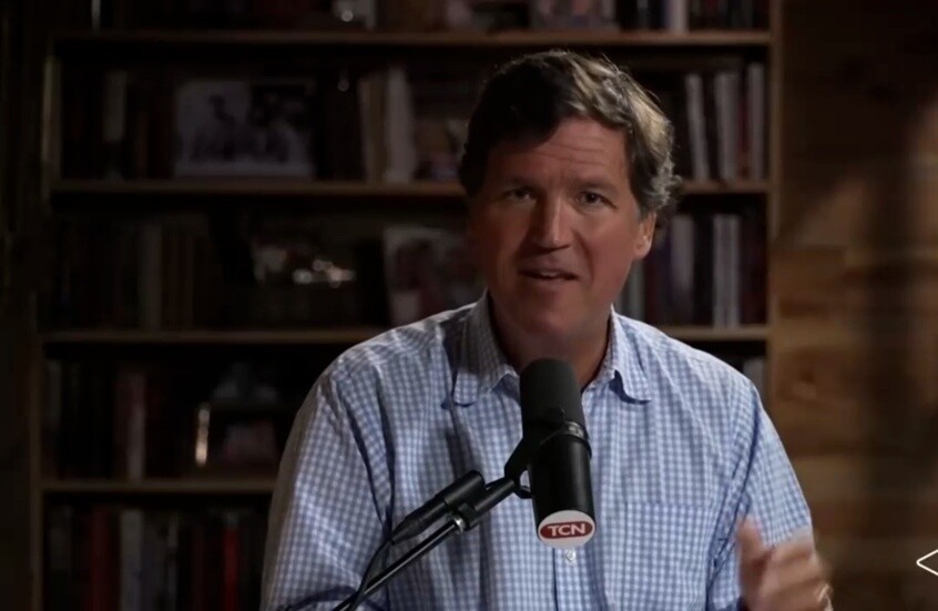 تاكر كارلسون: ترامب "يدنس المسيحية والإسلام" في عيد الفصح ولا يمكن للمؤمنين دعم جرائم الحرب