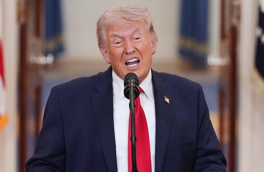 "مجنون غير متزن ويجب عزله".. إلهان عمر تدعو لتفعيل المادة 25 من الدستور الأمريكي ضد ترامب