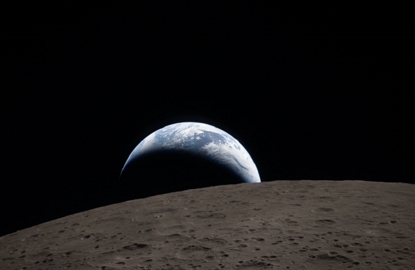 "غروب الأرض".. صورة تاريخية ترسلها "أرتميس 2" من الجانب البعيد للقمر