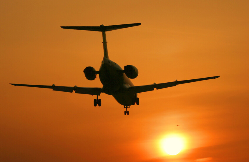 العراق يعلن فتح الأجواء وكافة المطارات