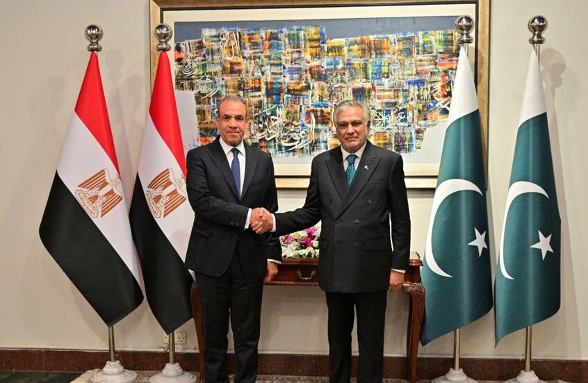 بيان بريطاني يشيد بجهود مصر وباكستان في وقف الحرب بين إيران وأمريكا