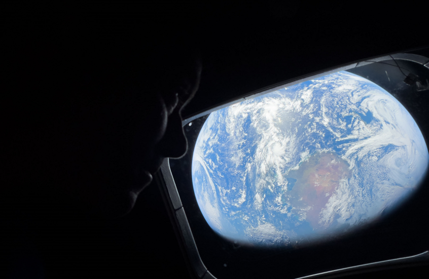 "سنختار الأرض دائما".. رسالة مؤثرة من رواد "أرتميس 2" بعد التحليق حول القمر