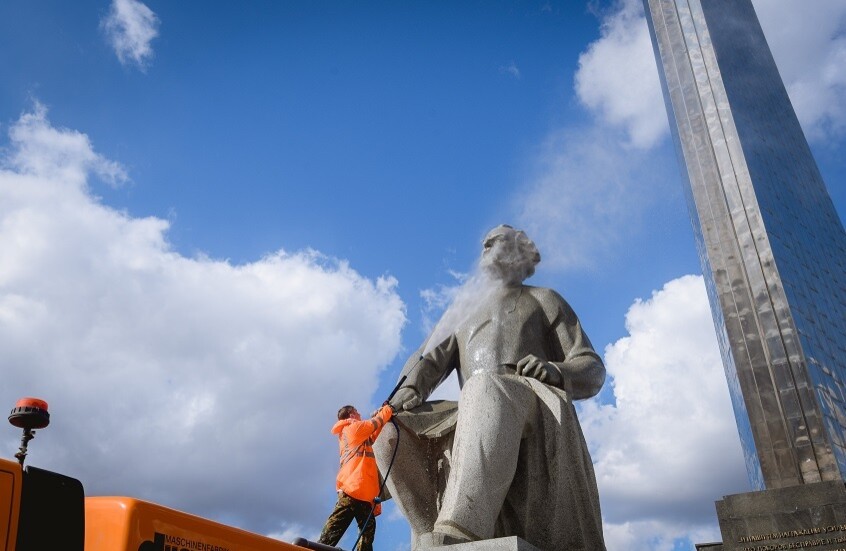 الفن يلتقي الفضاء.. "عالم الأيقونة الروسية" باستضافة مهرجان "تسيولكوفسكي" السينمائي للفضاء