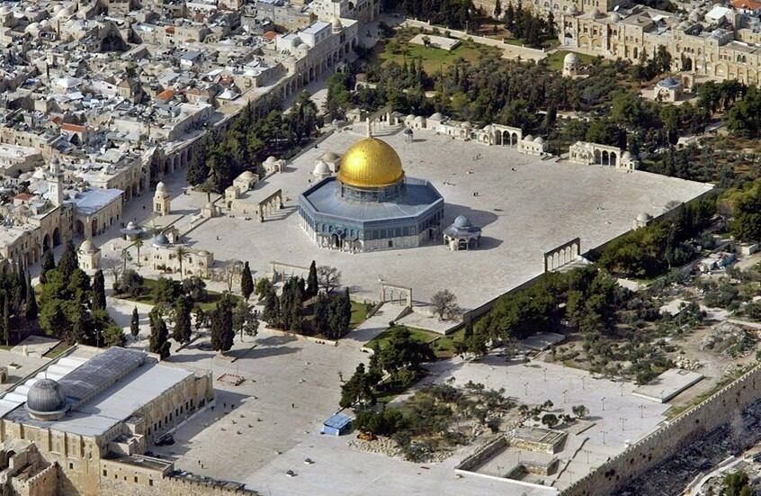 الشرطة الإسرائيلية تستعد لإعادة فتح الأماكن المقدسة في القدس أمام المصلين والزوار صباح الخميس