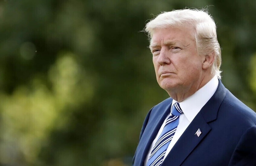 خبير أمريكي يحذر من خدعة ربما يعد لها ترامب بموافقته على الهدنة مع إيران