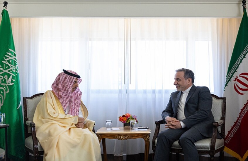 بن فرحان وعراقجي يبحثان هاتفيا مجريات الأوضاع وسبل الحدّ من وتيرة التوتر بالمنطقة