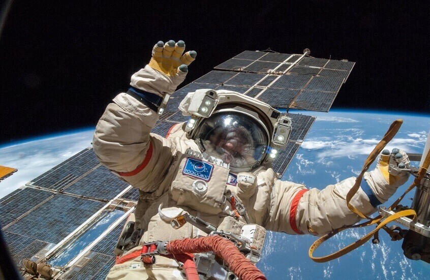 إلى ماذا يفتقر الرواد في الفضاء؟