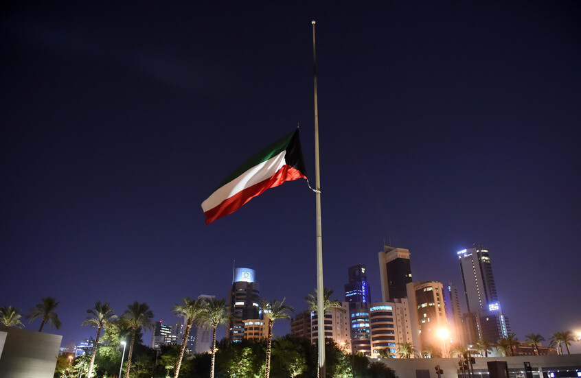 الجيش الكويتي يعلن التصدي لهجمات معادية من مسيرات اخترقت أجواء البلاد