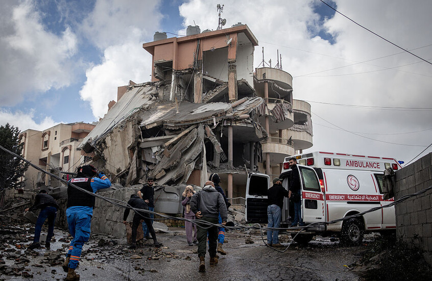 الجيش الإسرائيلي: سنقصف المرافق الطبية وسيارات الإسعاف إذا استخدمها "حزب الله" (فيديو)