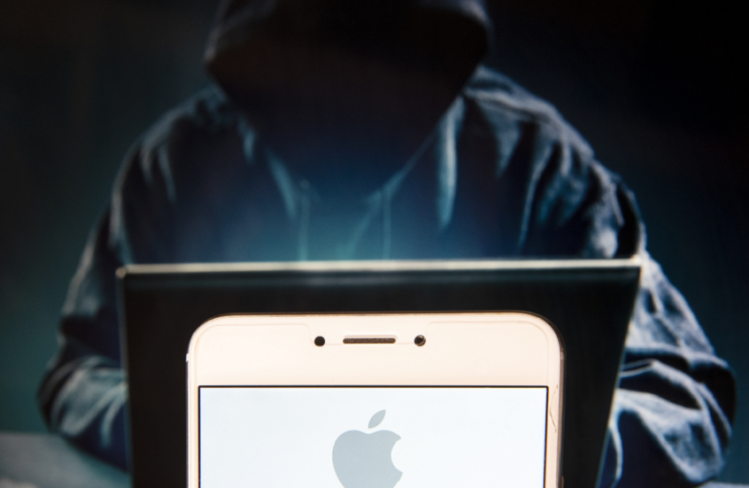 تحذير لمستخدمي "آيفون" من عملية احتيال تستهدف الحسابات البنكية