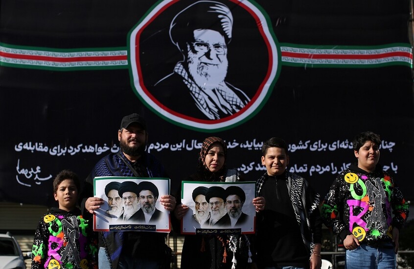 مكتب خامنئي: المرشد الإيراني الراحل سامح من تجاوز عليه قبل وفاته