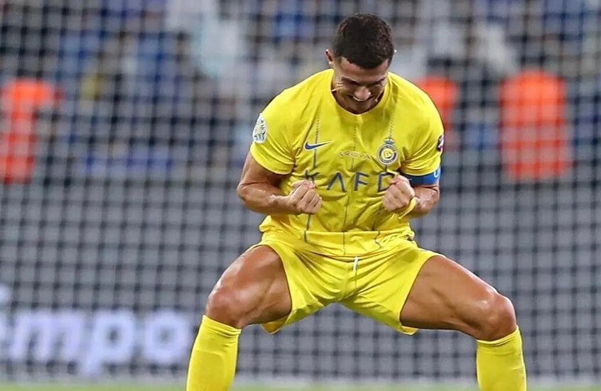 رد فعل كريستيانو رونالدو بعد اعتماد البطولة العربية لقبا رسميا (صورة)