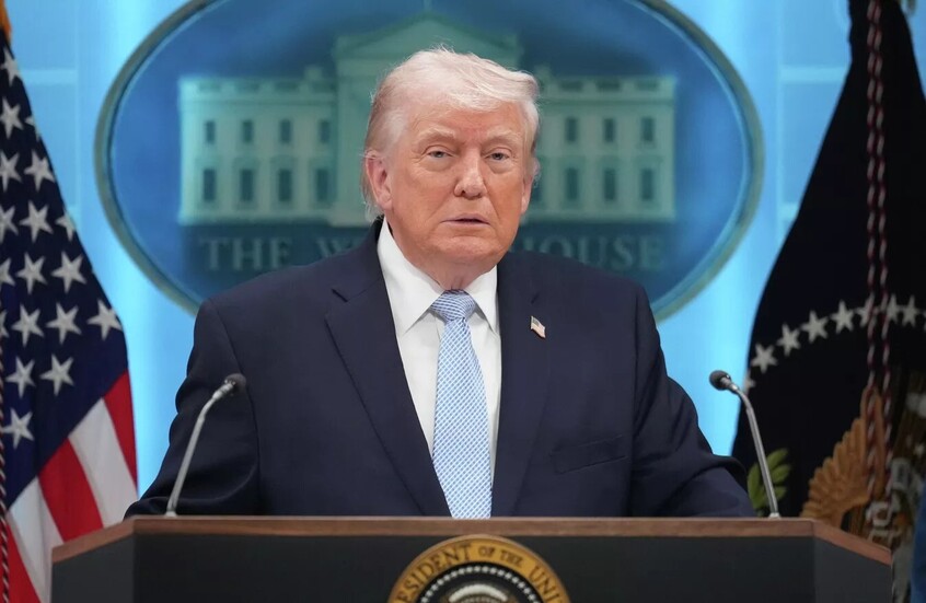 ترامب يعلن عن "أقوى عملية إعادة ضبط في العالم" قبيل محادثات واشنطن وطهران في إسلام آباد