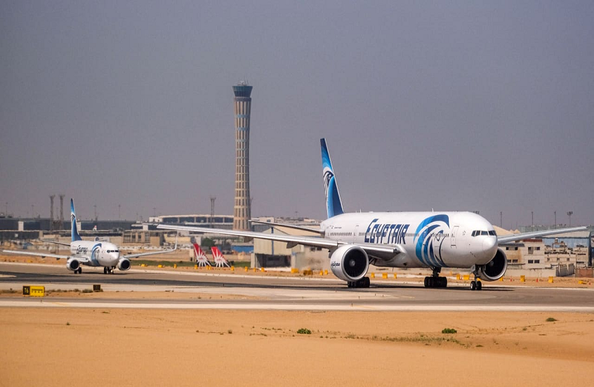 مصر تعيد رحلاتها الجوية لبعض الوجهات الخليجية مع توقف الحرب
