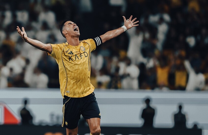 النصر ضيفا ثقيلا على الأخدود.. التشكيلة والقنوات الناقلة