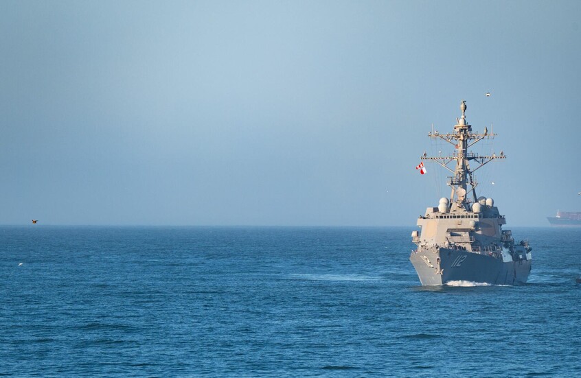 هيغسيث: سفينتان حربيتان أمريكيتان عبرتا مضيق هرمز