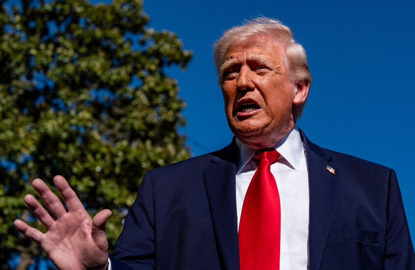 ترامب يحذر الصين من توريد الأسلحة لإيران