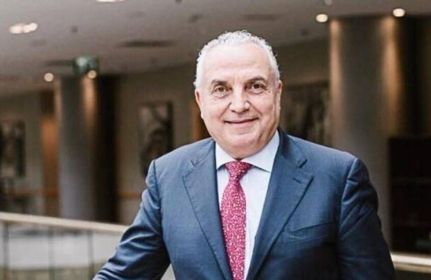 رجل أعمال ليبي يحذر من تداعيات المبادرة الأمريكية على الدينار الليبي