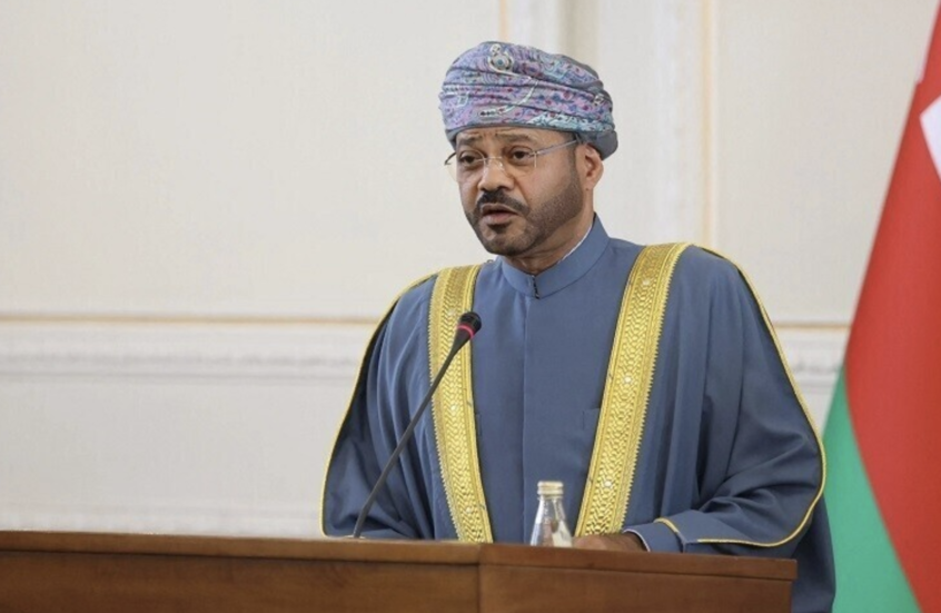 سلطنة عمان تدعو إلى "تنازلات مؤلمة" لتحقيق السلام في الأزمة الإيرانية