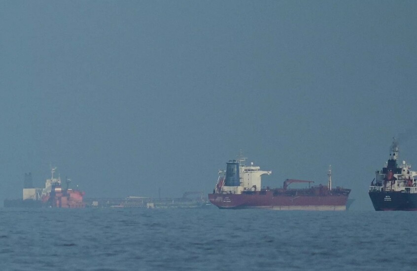 أسعار النفط العالمية تقفز 8% بعد إعلان ترامب حصار الموانئ الإيرانية وبرنت يتجاوز 102 دولار للبرميل