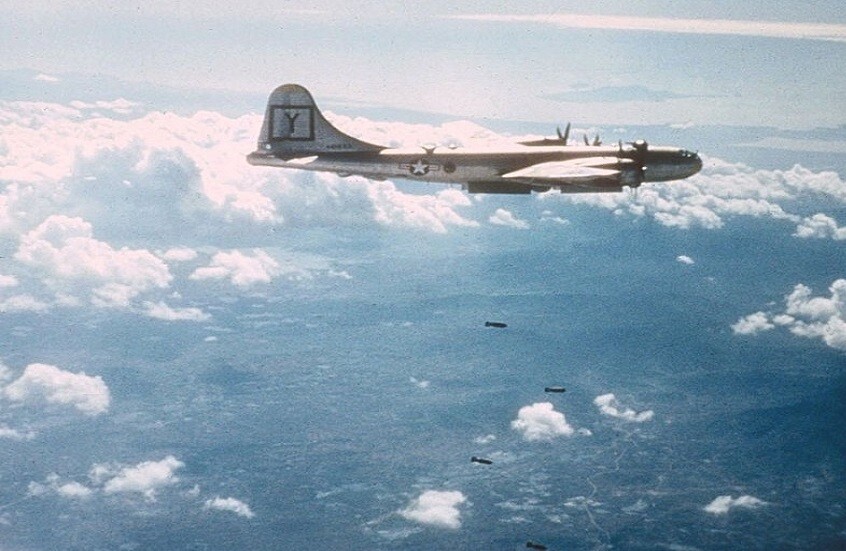 "الخميس الأسود" .. حينما مزقت مقاتلات "ميغ-"15 السوفيتية أسطول القاذفات الثقيلة الأمريكية