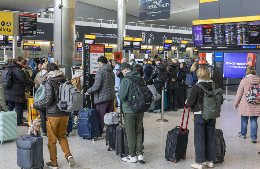 مطار "هيثرو" يستفيد من إعادة توجيه الرحلات في ظل أزمة الشرق الأوسط