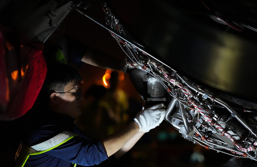 60 طائرة ركاب في إيران أصبحت خارج الخدمة