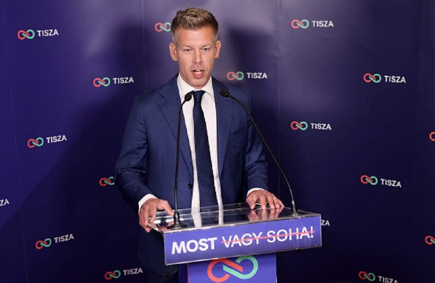 زعيم حزب "تيسا" الفائز في هنغاريا يعلن انفتاحه على التعاون البراغماتي مع روسيا