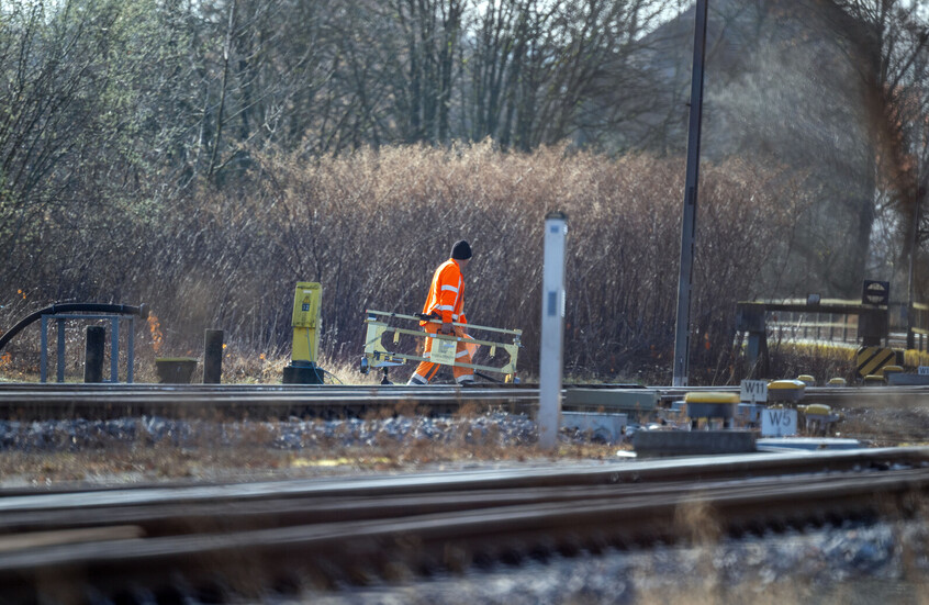 تركيا تعيد تشغيل خط سكة حديد محاذية للحدود مع سوريا