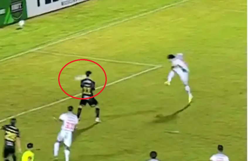 من ركلة جزاء ضائعة إلى هدف بالوجه.. لحظة نادرة في الدوري الباراغواياني