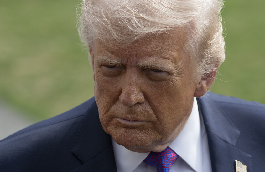 هل نشرت الصورة لنفسك وأنت مصوّر على هيئة يسوع المسيح؟ ترامب يجيب ويوضح (فيديو)