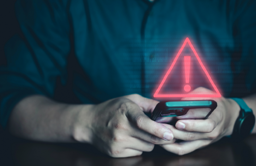 تحذير من احتيال إلكتروني يهدد بسرقة بيانات مستخدمي "آيفون" حول العالم