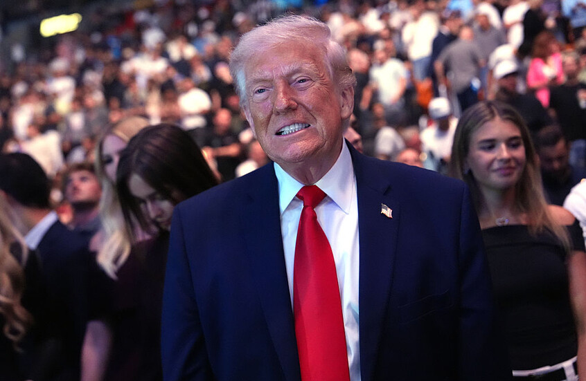 ائتلاف ترامب الانتخابي يتفكك.. استطلاع يظهر انهيارا في التأييد بين البيض