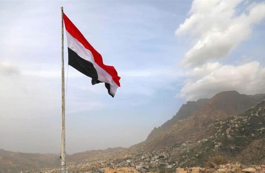 مقتل ضابط يمني وإصابة مرافقيه في كمين مسلح على الطريق الدولي الرابط مع السعودية