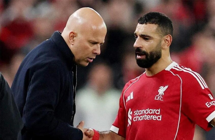 سلوت يفاجئ صلاح مجددا.. تشكيلة ليفربول الأساسية لمواجهة باريس سان جيرمان