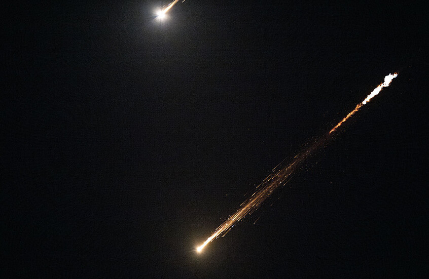 "فاينانشال تايمز": إيران استخدمت قمرا صناعيا صينيا لاستهداف القواعد الأمريكية