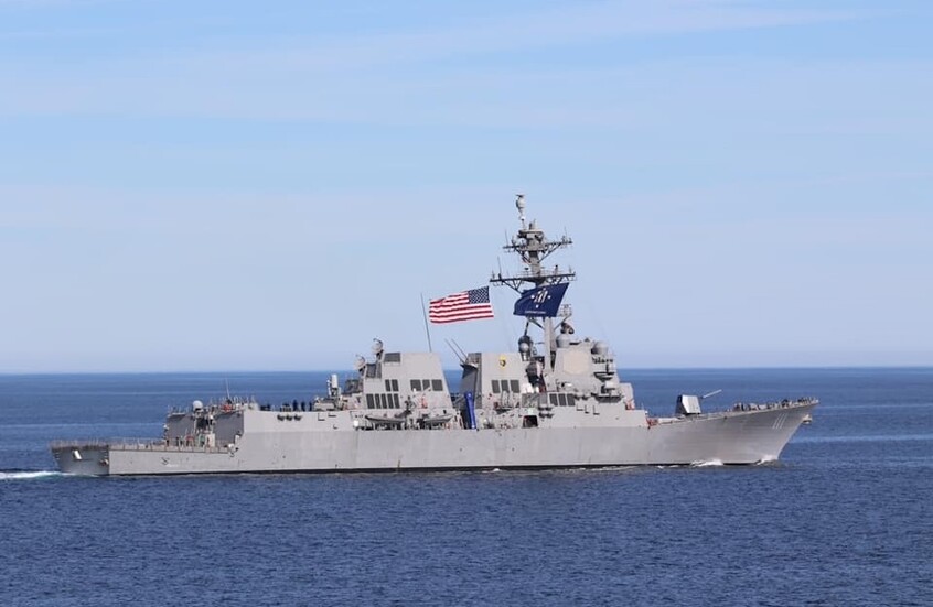 الجيش الأمريكي: اعتراض سفينة إيرانية حاولت كسر الحصار وإرغام 10 سفن على التراجع منذ بدء سريانه