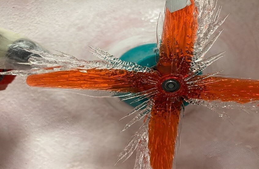 روسيا.. نظام ليزري واعد لإزالة الجليد عن الطائرات باستهلاك طاقة أقل بعشر مرات