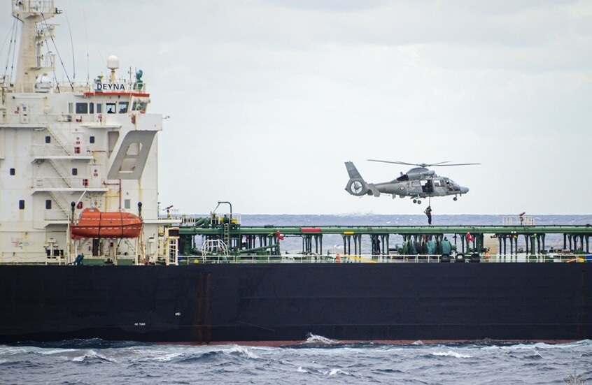 فرنسا ترفع الحجز عن ناقلة "دينا" الروسية بعد سدادها الغرامة