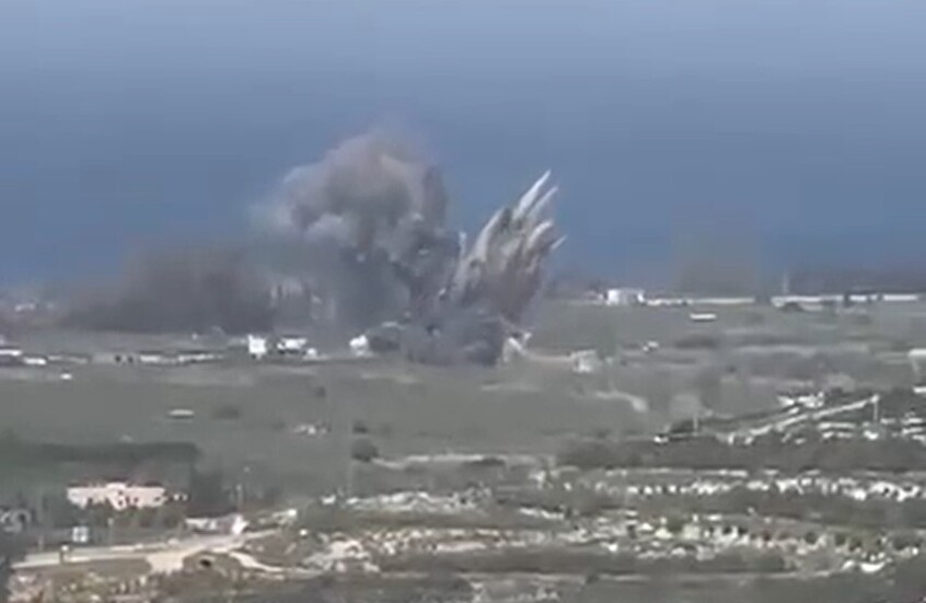 الجيش اللبناني يخلّي نقطته العسكرية والطيران الإسرائيلي يدمر آخر جسور الليطاني (فيديو)