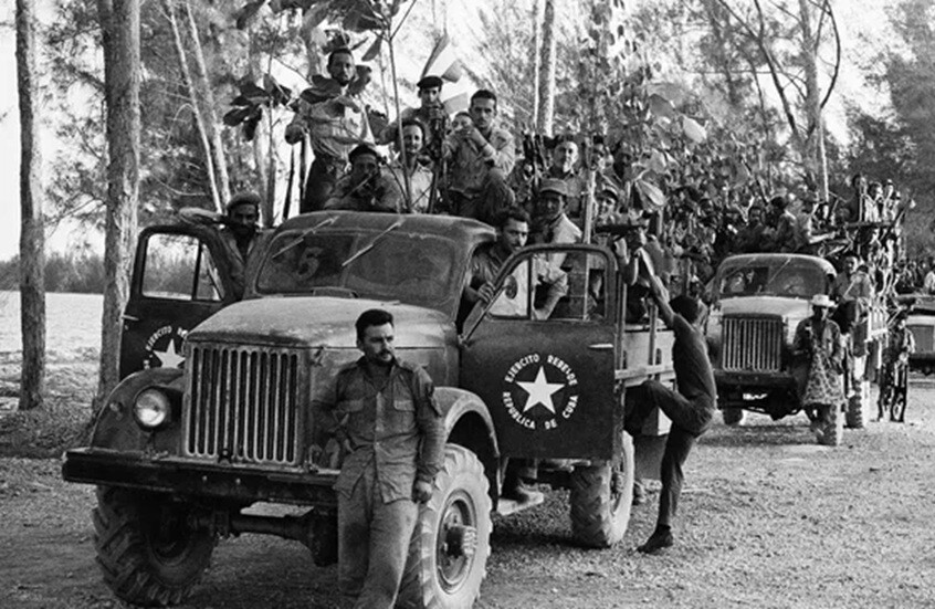 كوبا.. خدعة الطائرة القاذفة الأمريكية المزيفة!