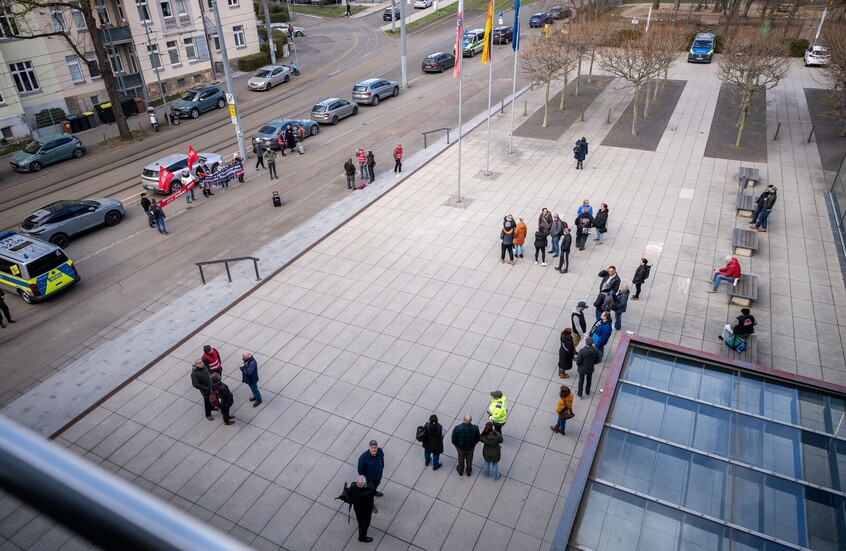 المعهد الألماني للأبحاث الاقتصادية: ثلث الشركات الألمانية تنوي تقليص الوظائف