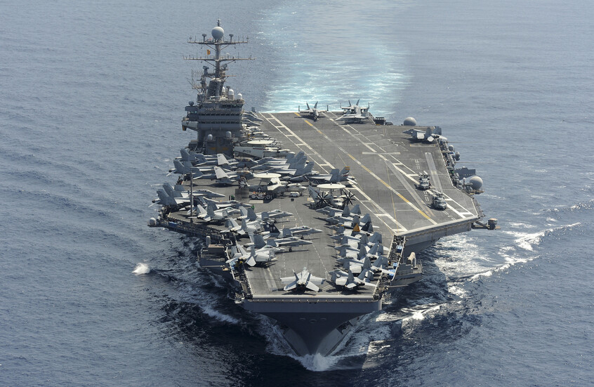 "سنتكوم" تنشر صورتين لـ"أبراهام لينكولن" خلال حصار الموانئ الإيرانية